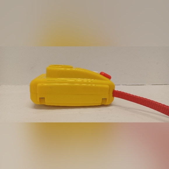 Vintage 1993 Fisher-Price Yellow Toy Camera #2077 Works 24 Animal Pics - Picture 5 of 9